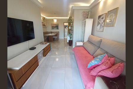 Sala de apartamento para alugar com 3 quartos, 110m² em Barra da Tijuca, Rio de Janeiro
