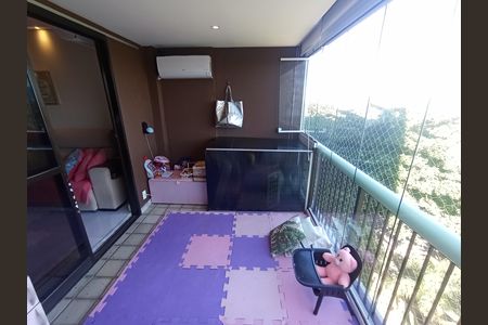 Apartamento para alugar com 110m², 3 quartos e 1 vaga Apartamento para alugar com 110m², 3 quartos e 1 vagaVaranda