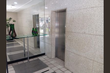 Apartamento para alugar com 110m², 3 quartos e 1 vaga Apartamento para alugar com 110m², 3 quartos e 1 vagaElevador