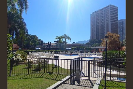 Área comum - Piscina de apartamento para alugar com 3 quartos, 110m² em Barra da Tijuca, Rio de Janeiro