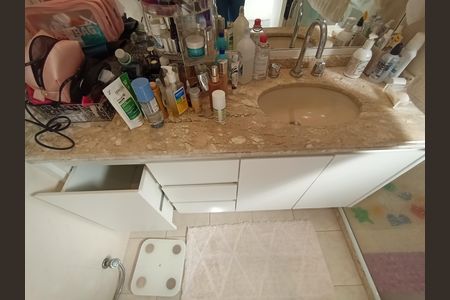 Banheiro Suite de apartamento para alugar com 3 quartos, 110m² em Barra da Tijuca, Rio de Janeiro