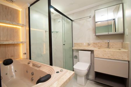 Casa de condomínio para alugar com 90m², 3 quartos e 2 vagas Casa de condomínio para alugar com 90m², 3 quartos e 2 vagasBanheiro da Suíte