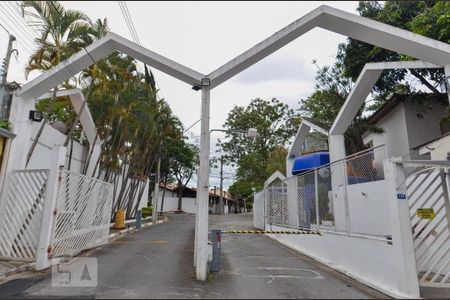 Casa de condomínio para alugar com 90m², 3 quartos e 2 vagas Casa de condomínio para alugar com 90m², 3 quartos e 2 vagasFachada e portaria