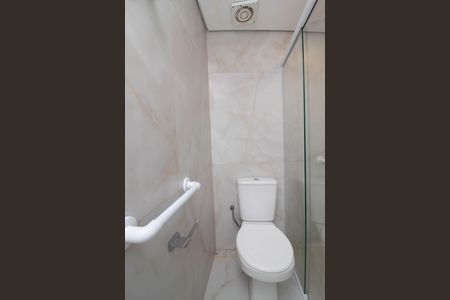 Casa de condomínio para alugar com 90m², 3 quartos e 2 vagas Casa de condomínio para alugar com 90m², 3 quartos e 2 vagasBanheiro de serviço