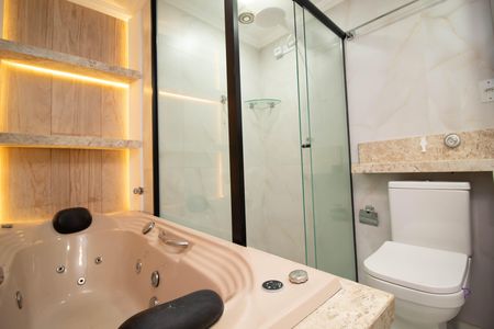 Casa de condomínio para alugar com 90m², 3 quartos e 2 vagas Casa de condomínio para alugar com 90m², 3 quartos e 2 vagasBanheiro da Suíte