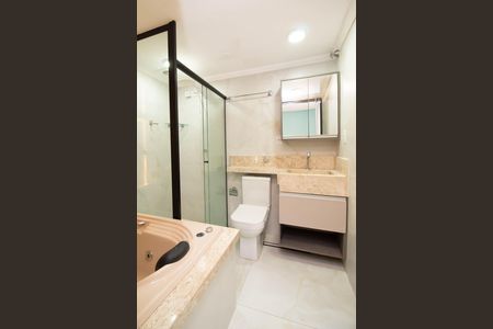 Casa de condomínio para alugar com 90m², 3 quartos e 2 vagas Casa de condomínio para alugar com 90m², 3 quartos e 2 vagasBanheiro da Suíte