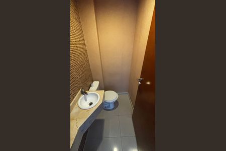 Apartamento à venda com 130m², 3 quartos e 3 vagas Apartamento à venda com 130m², 3 quartos e 3 vagasLavabo