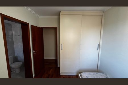 Apartamento à venda com 130m², 3 quartos e 3 vagas Apartamento à venda com 130m², 3 quartos e 3 vagasSuíte 3