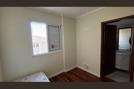 Apartamento à venda com 130m², 3 quartos e 3 vagas Apartamento à venda com 130m², 3 quartos e 3 vagasSuíte 3