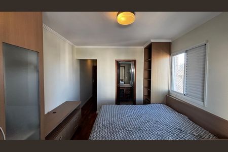 Apartamento à venda com 130m², 3 quartos e 3 vagas Apartamento à venda com 130m², 3 quartos e 3 vagasSuíte 1