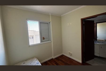 Apartamento à venda com 130m², 3 quartos e 3 vagas Apartamento à venda com 130m², 3 quartos e 3 vagasSuíte 3