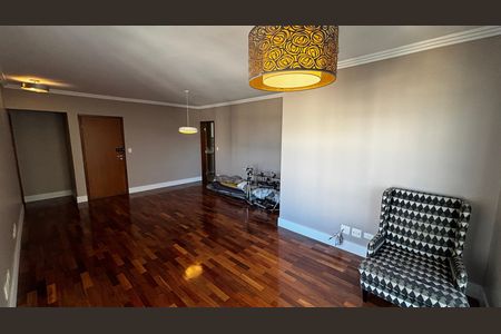 Apartamento à venda com 130m², 3 quartos e 3 vagas Apartamento à venda com 130m², 3 quartos e 3 vagasSala