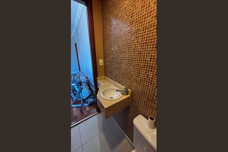 Apartamento à venda com 130m², 3 quartos e 3 vagas Apartamento à venda com 130m², 3 quartos e 3 vagasLavabo
