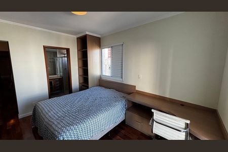 Apartamento à venda com 130m², 3 quartos e 3 vagas Apartamento à venda com 130m², 3 quartos e 3 vagasSuíte 1