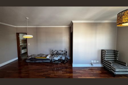 Apartamento à venda com 130m², 3 quartos e 3 vagas Apartamento à venda com 130m², 3 quartos e 3 vagasSala