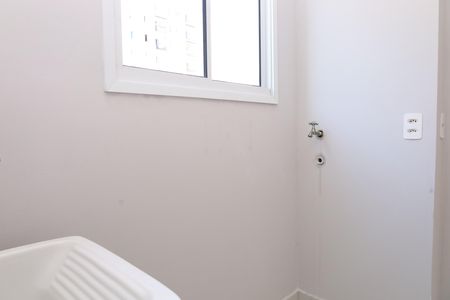 Área de Serviço de apartamento para alugar com 2 quartos, 38m² em Jardim Lideranca, São Paulo