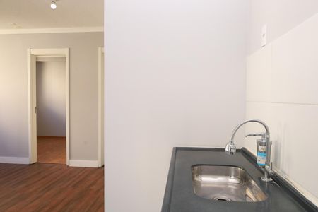Cozinha de apartamento para alugar com 2 quartos, 38m² em Jardim Lideranca, São Paulo