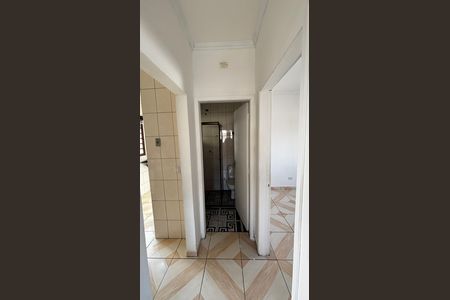 Corredor de apartamento para alugar com 1 quarto, 38m² em Cidade São Jorge, Santo André