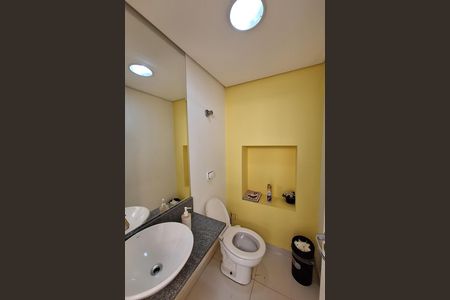 Casa à venda com 320m², 4 quartos e 6 vagas Casa à venda com 320m², 4 quartos e 6 vagasLavabo 4