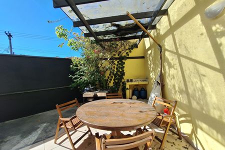 Quintal de casa à venda com 4 quartos, 320m² em Vila Scarpelli, Santo André