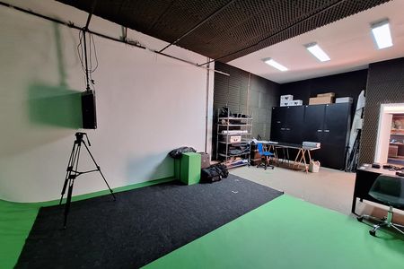 Casa à venda com 320m², 4 quartos e 6 vagas Casa à venda com 320m², 4 quartos e 6 vagasSala 3