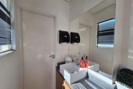 Casa à venda com 320m², 4 quartos e 6 vagas Casa à venda com 320m², 4 quartos e 6 vagasLavabo 2