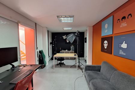 Casa à venda com 320m², 4 quartos e 6 vagas Casa à venda com 320m², 4 quartos e 6 vagasSala 3