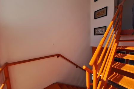 Casa à venda com 320m², 4 quartos e 6 vagas Casa à venda com 320m², 4 quartos e 6 vagasAcesso interno