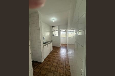 Cozinha de apartamento para alugar com 2 quartos, 52m² em Jardim Celeste, São Paulo