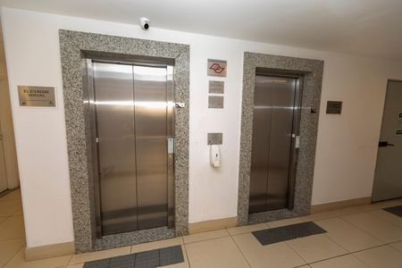 HALL DOS ELEVADORES de apartamento à venda com 3 quartos, 70m² em Jardim Chapadão, Campinas