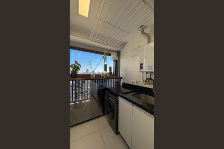 Área de Serviço de apartamento para alugar com 2 quartos, 110m² em Campo Belo, São Paulo