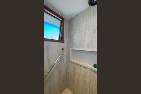 Banheiro da Suíte 1 de apartamento para alugar com 2 quartos, 110m² em Campo Belo, São Paulo