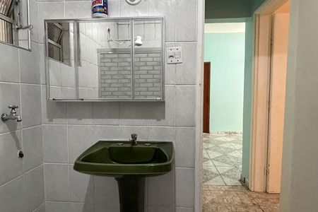 Apartamento para alugar com 74m², 2 quartos e sem vaga Apartamento para alugar com 74m², 2 quartos e sem vagaBanheiro