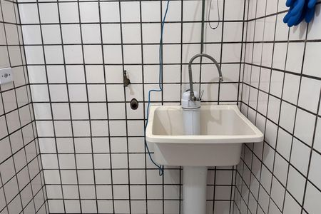 Apartamento para alugar com 74m², 2 quartos e sem vaga Apartamento para alugar com 74m², 2 quartos e sem vagaÁrea de Serviço