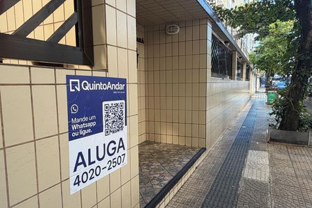 Apartamento para alugar com 74m², 2 quartos e sem vaga Apartamento para alugar com 74m², 2 quartos e sem vagaPlaca Instalada
