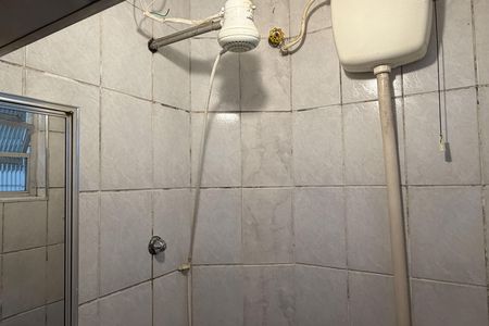Apartamento para alugar com 74m², 2 quartos e sem vaga Apartamento para alugar com 74m², 2 quartos e sem vagaBanheiro de Serviço