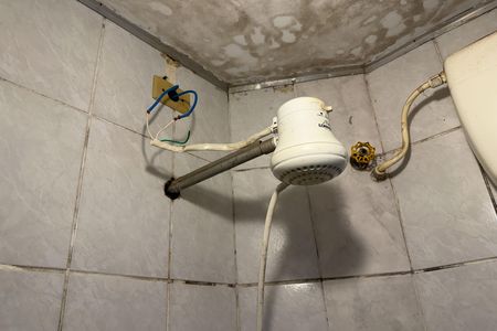 Apartamento para alugar com 74m², 2 quartos e sem vaga Apartamento para alugar com 74m², 2 quartos e sem vagaBanheiro de Serviço