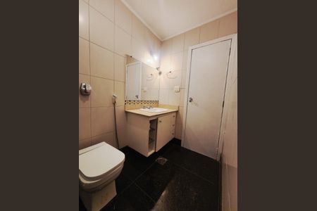Apartamento para alugar com 340m², 6 quartos e 2 vagas Apartamento para alugar com 340m², 6 quartos e 2 vagasBanheiro da Suíte