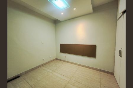 Apartamento para alugar com 340m², 6 quartos e 2 vagas Apartamento para alugar com 340m², 6 quartos e 2 vagasSuíte