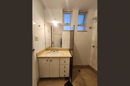 Apartamento para alugar com 340m², 6 quartos e 2 vagas Apartamento para alugar com 340m², 6 quartos e 2 vagasBanheiro da Suíte 3