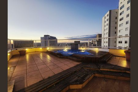 Apartamento para alugar com 340m², 6 quartos e 2 vagas Apartamento para alugar com 340m², 6 quartos e 2 vagasÁrea comum