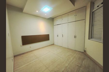 Apartamento para alugar com 340m², 6 quartos e 2 vagas Apartamento para alugar com 340m², 6 quartos e 2 vagasSuíte