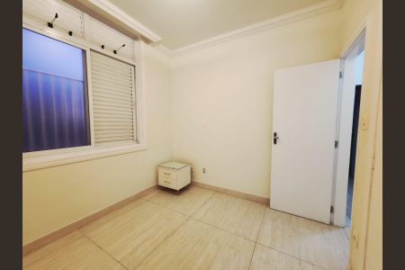 Apartamento para alugar com 340m², 6 quartos e 2 vagas Apartamento para alugar com 340m², 6 quartos e 2 vagasQuarto