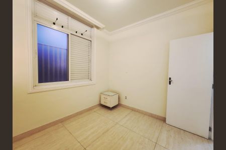 Apartamento para alugar com 340m², 6 quartos e 2 vagas Apartamento para alugar com 340m², 6 quartos e 2 vagasQuarto