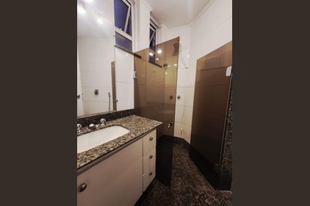 Apartamento para alugar com 340m², 6 quartos e 2 vagas Apartamento para alugar com 340m², 6 quartos e 2 vagasBanheiro social