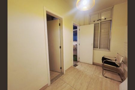 Apartamento para alugar com 340m², 6 quartos e 2 vagas Apartamento para alugar com 340m², 6 quartos e 2 vagasQuarto de serviço