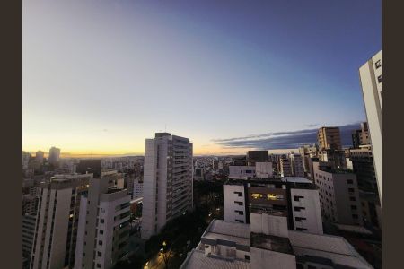 Vista  de apartamento para alugar com 6 quartos, 340m² em Gutierrez, Belo Horizonte