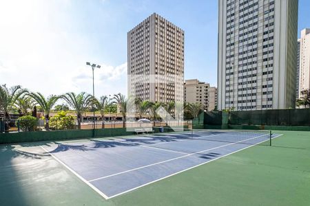 Apartamento à venda com 165m², 3 quartos e 1 vaga Apartamento à venda com 165m², 3 quartos e 1 vagaQuadra de Tênis