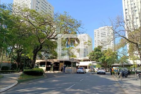 Portaria principal de apartamento à venda com 3 quartos, 165m² em Alto de Pinheiros, São Paulo