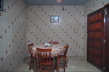 Casa para alugar com 240m², 5 quartos e 2 vagasCozinha